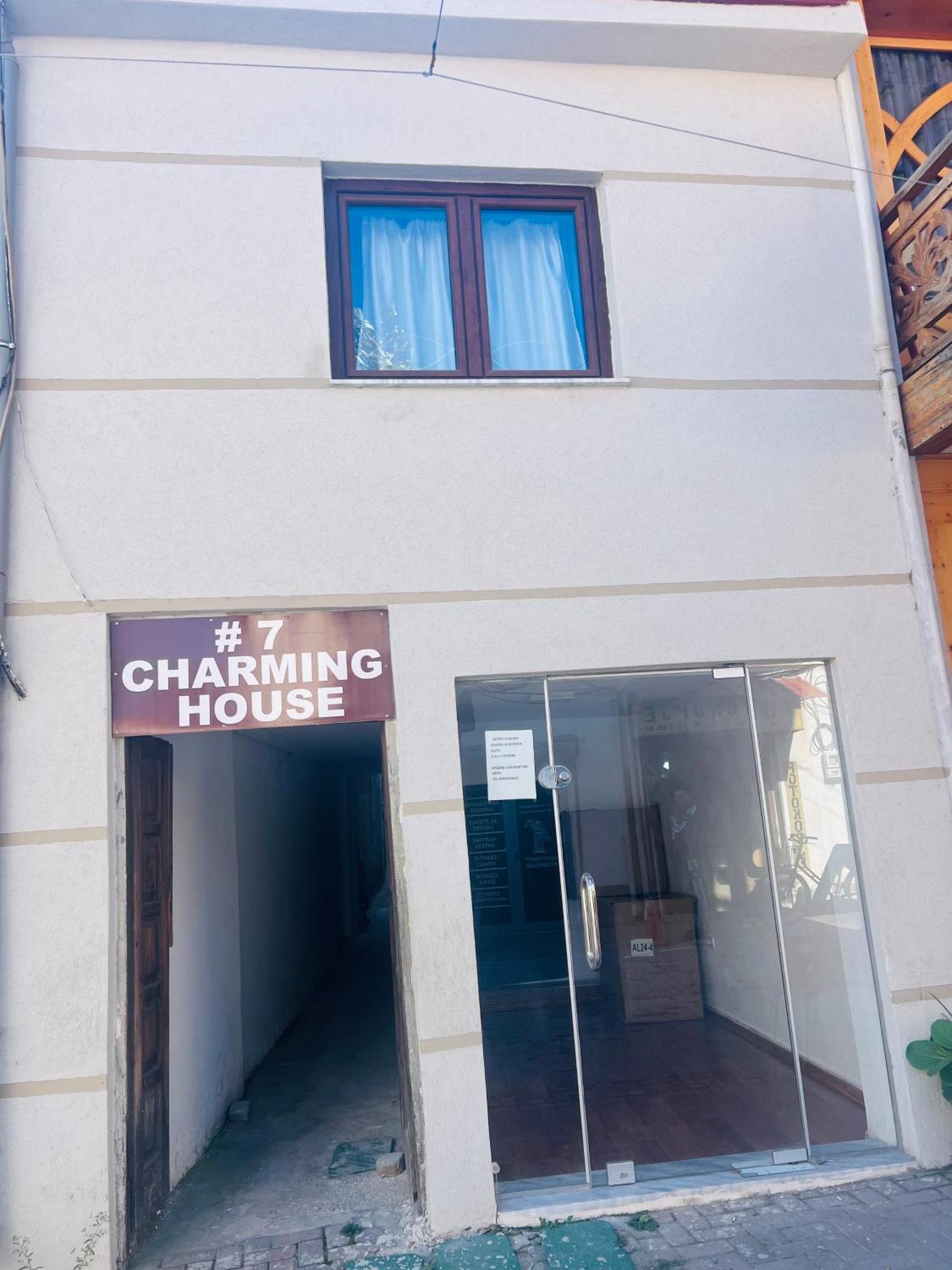 Charming House Lägenhet Pogradec Exteriör bild